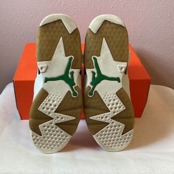 Jordan 6 Retro Gatorade Like Mike White (10.5) - Picture 3 of 6